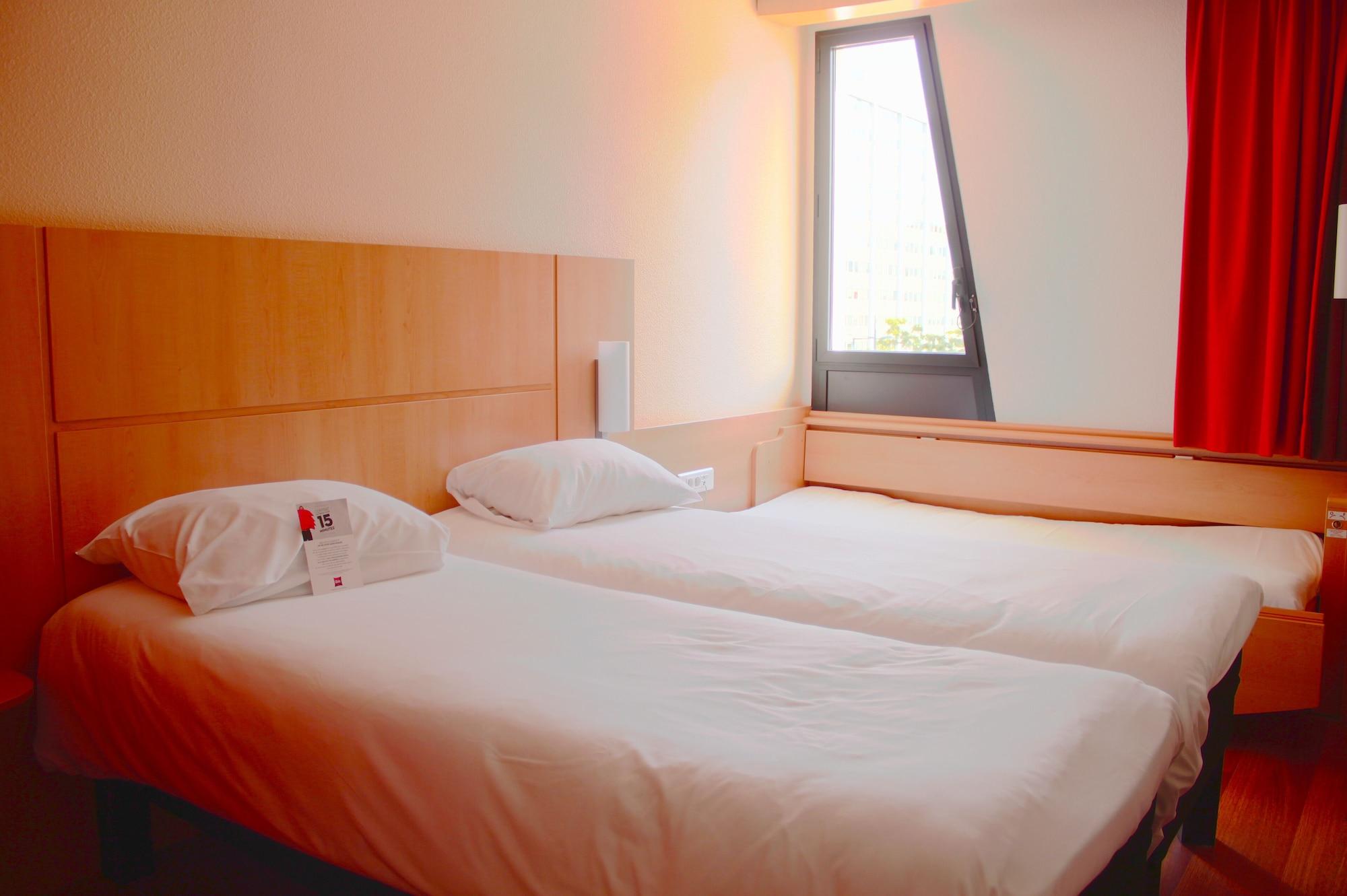 Hotel Ibis Centre Euromed 3*